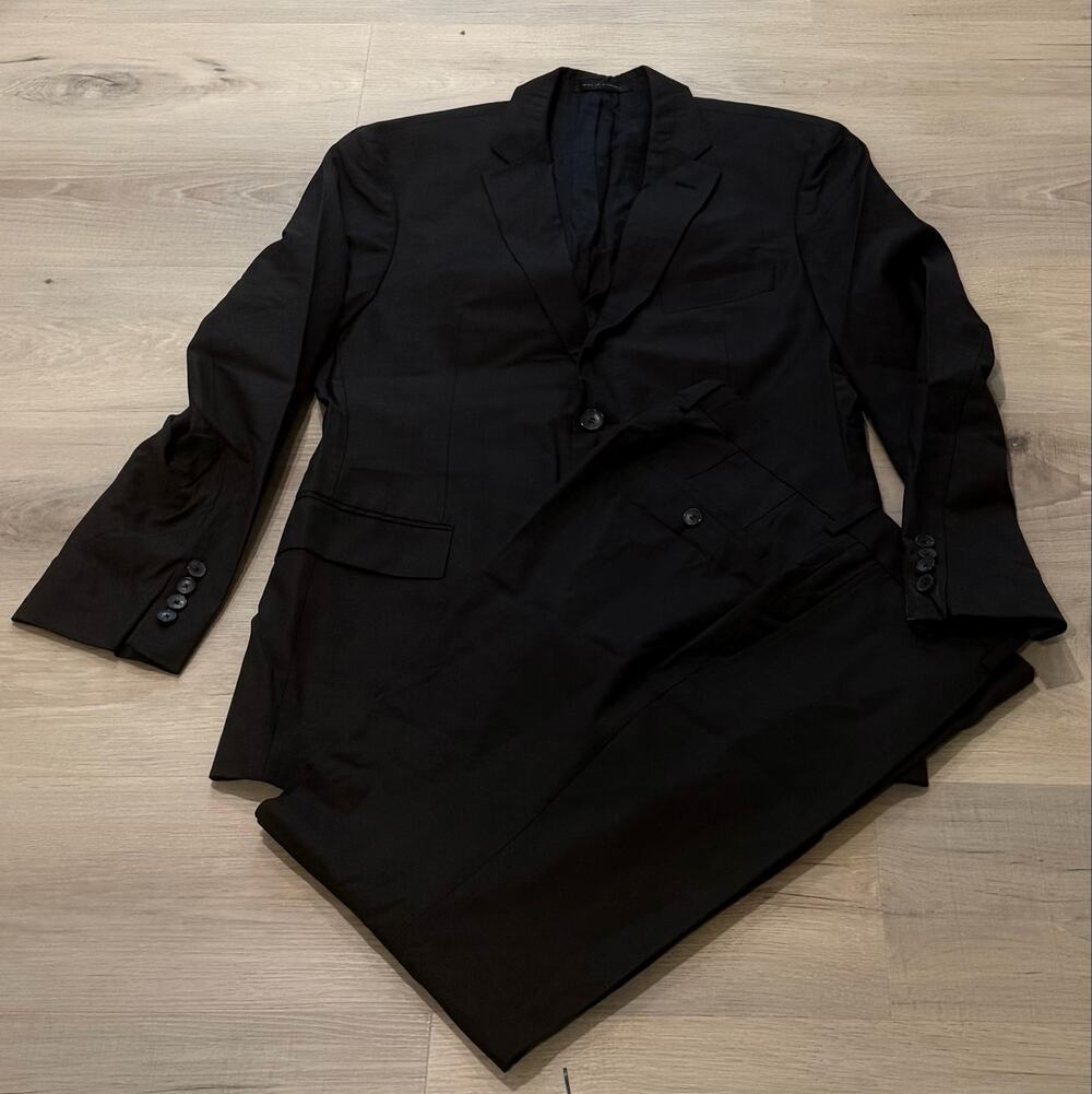 Hugo Boss Men’s Suit 42R Black Super 120 Wool Made in Italy 2 Piece